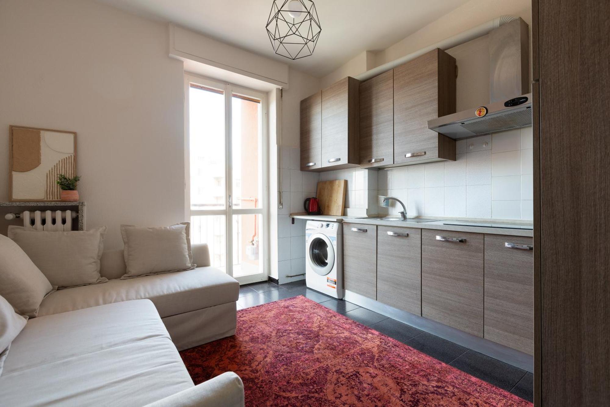 Corvetto M3 - Comfy Apt. With Balcony! Apartment Milan